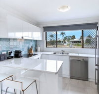 Amazing Modern Apartment on the Canal - Holiday Adelaide