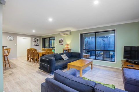 Anaheim House2 North By Getastay - Holiday Adelaide 3