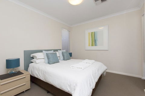Anastasia Villa - Holiday Adelaide 3
