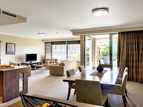 Anchorage @Harbourside - Magnificent Views - Holiday Adelaide 3