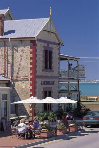 Anchorage Seafront Hotel - Holiday Adelaide 3