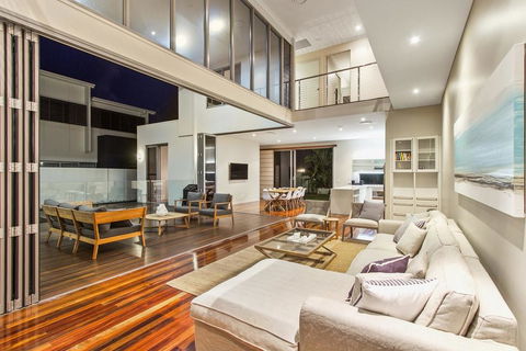 Angourie Beach House @ Corporate Boardies - Holiday Adelaide 1