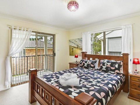 Anne's Beach Getaway - Holiday Adelaide 0