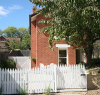 Annies Garden Cottage - Holiday Adelaide