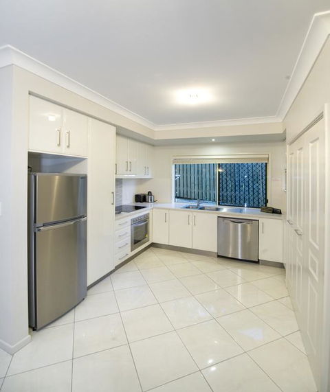 Apartments On Palmer - Holiday Adelaide 3