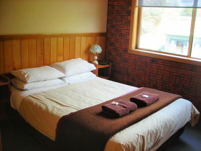 Apollo Bay Backpackers Lodge - Holiday Adelaide 3