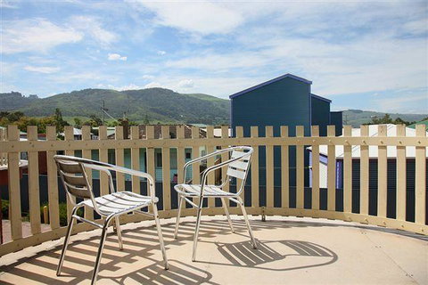 Apollo Bay Backpackers Lodge - Holiday Adelaide 0