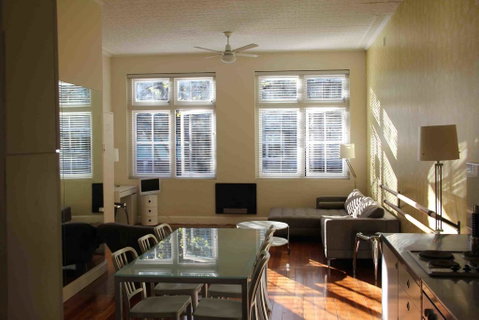 Apt - Dance Loft Conversion - Holiday Adelaide 0