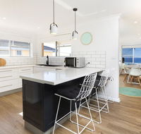 Aqua Palm with Sweeping One Mile Views - Holiday Adelaide