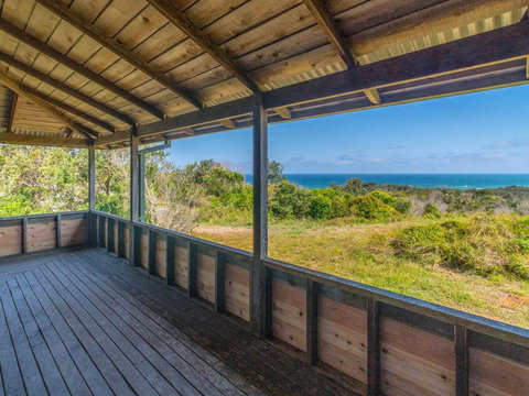 Aqualuna- Excellent Surfing Beaches. - Holiday Adelaide 1