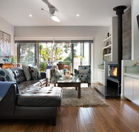 Arabella Meadows - Holiday Adelaide