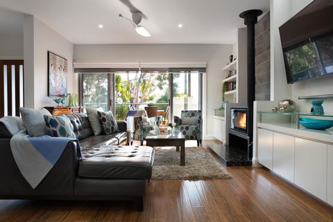 Arabella Meadows - Holiday Adelaide 0