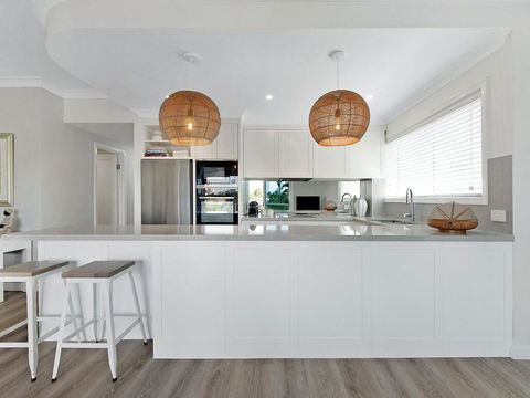 Arc Resort Stunning 3 Bedroom In Broadbeach - Holiday Adelaide 1