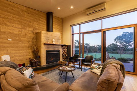 Arinya Retreat Daylesford - Holiday Adelaide 1