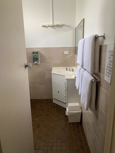 Ashton Motel - Holiday Adelaide 2