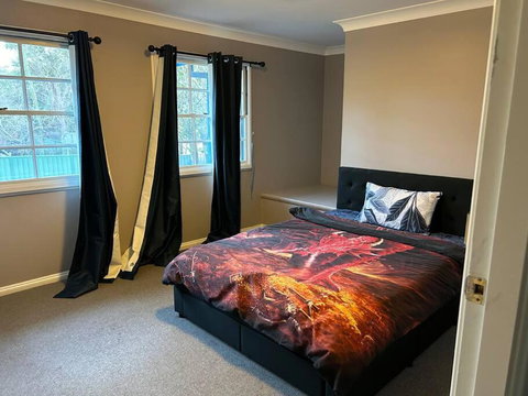 Luxury House 5 Bedrooms - Holiday Adelaide 3