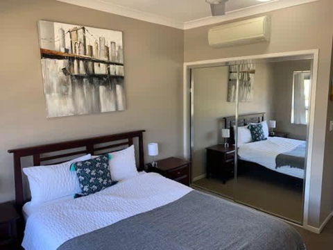 Modern Beach Apartment - Holiday Adelaide 2