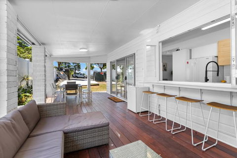 Modern Character Filled Cottage - Holiday Adelaide 1