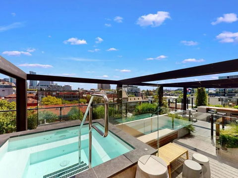 Modern, Luxury Oasis - Holiday Adelaide 3