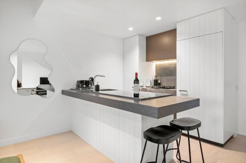 Modern, Luxury Oasis - Holiday Adelaide 1