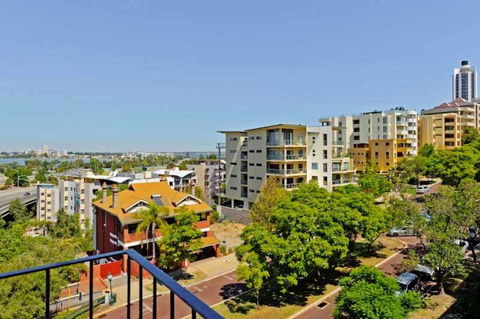 Mountway Holiday Apartments - Holiday Adelaide 2