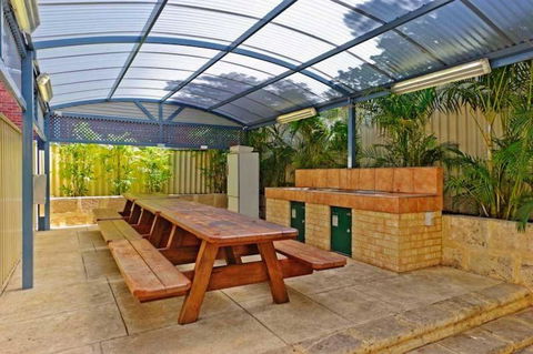 Mountway Holiday Apartments - Holiday Adelaide 3