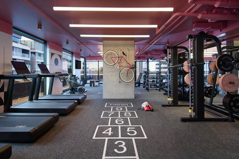 Moxy Sydney Airport - Holiday Adelaide 3