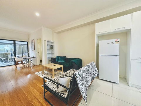 Mt Waverley Spacious 2br2ba Parking Wifi Balcony - Holiday Adelaide 3