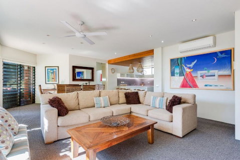 Nautilus Beachfront Villas & Spa - Holiday Adelaide 0
