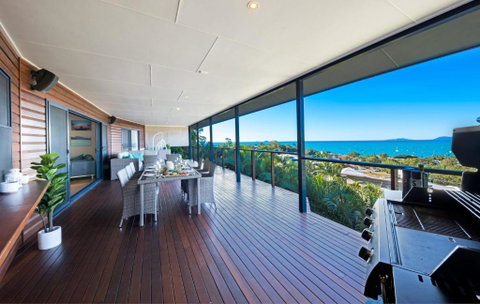 Nautilus On Nara - Spacious Airlie Beach Holiday Home With Ocean Views - Holiday Adelaide 2