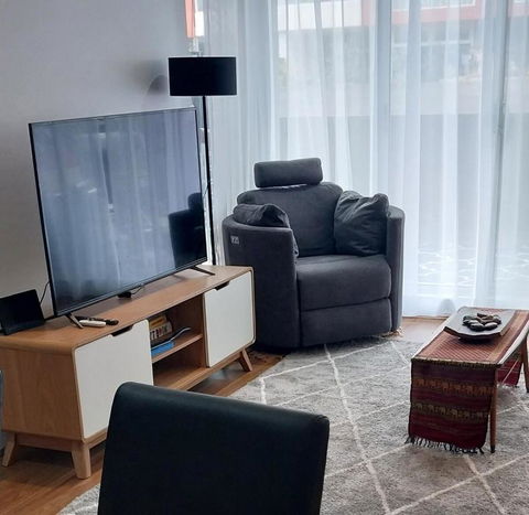 New Port South Australia - Holiday Adelaide 0