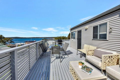 New Property Seabreeze Bungalow - Lakeview Sunset Delight At Sunshine On Lake Macquarie - Holiday Adelaide 1