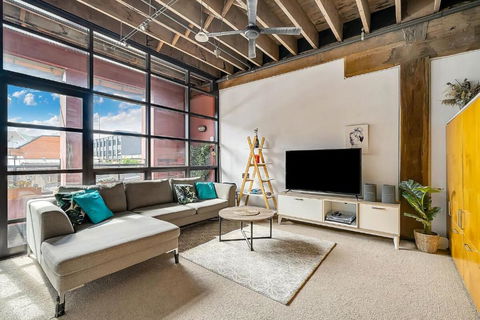 New York Style Apartment In Chippendale NSW - Holiday Adelaide 0