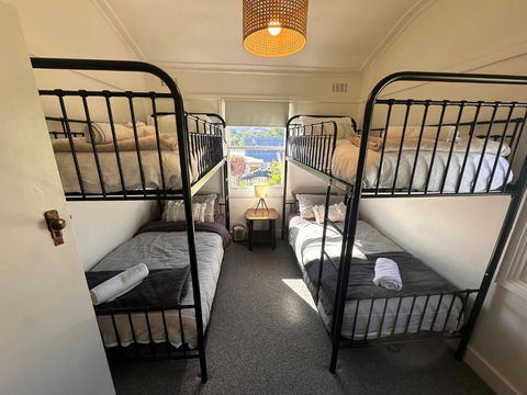 Mount Beauty 3BR Home - Holiday Adelaide 2