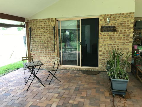 Noosa Lake Weyba - Holiday Adelaide 1