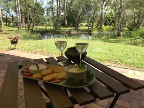 Noosa Lake Weyba - Holiday Adelaide 0