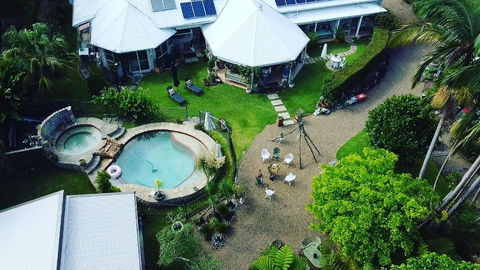 Noosa Valley Manor B&B - Holiday Adelaide 2