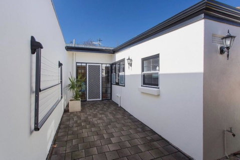 North Adelaide Row Cottage Monte - Holiday Adelaide 1