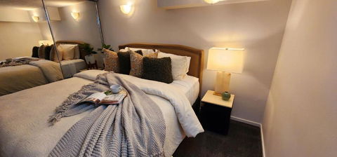 NYC Loft Brisbane, Free Parking! - Holiday Adelaide 0