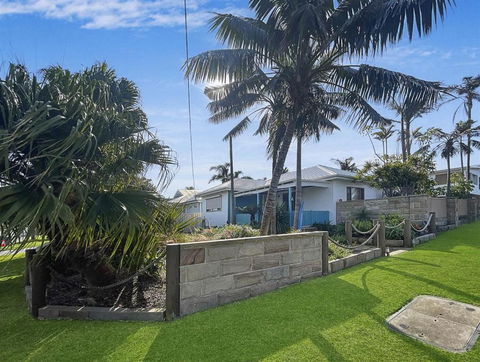 Oasis Coastal Stay - Holiday Adelaide 3