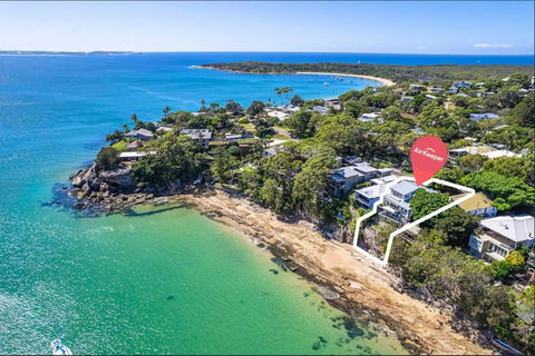 Ocean Front Luxury The Lambeth Walk - Holiday Adelaide 1