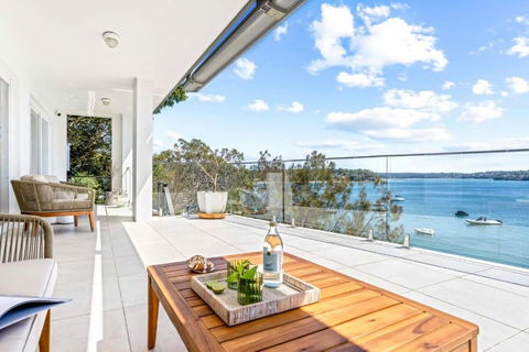 Ocean Front Luxury The Lambeth Walk - Holiday Adelaide 2