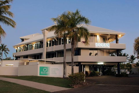 Ocean International Hotel - Holiday Adelaide 0