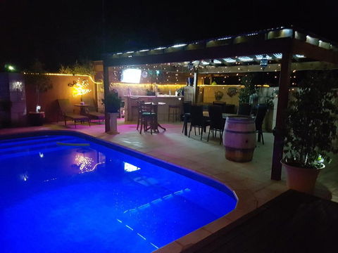 Ocean Reef Homestay - Holiday Adelaide 0