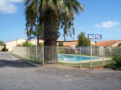 Ocean View Villas - Holiday Adelaide 2