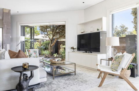 Oceanfront Beach Pad - Holiday Adelaide 3