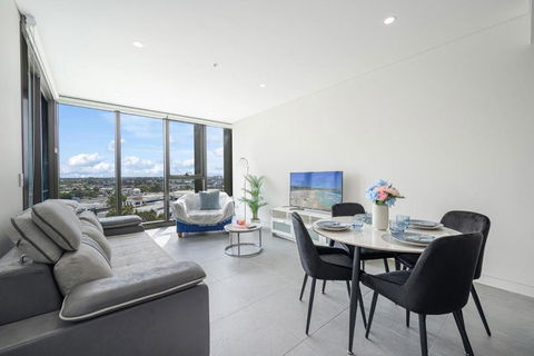 Olympic Park Stylish Apt With Gym Pool Good View - Holiday Adelaide 0