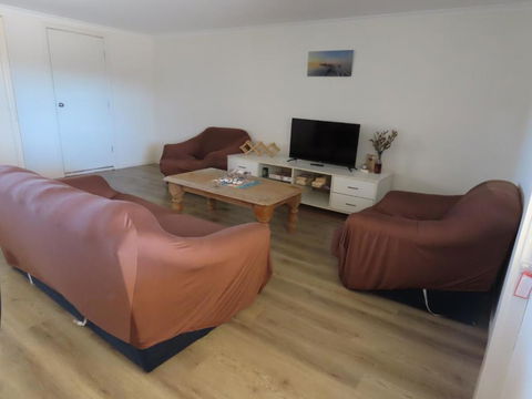 PACEYS PLACE - Holiday Adelaide 2