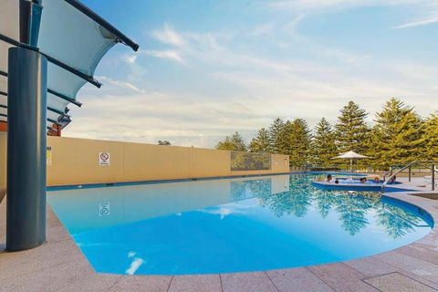 Ocean View Private Cronulla Apartment - Holiday Adelaide 2