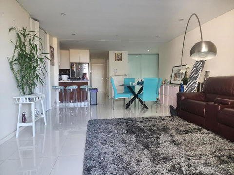 Parramatta Shared Apartment - Holiday Adelaide 3